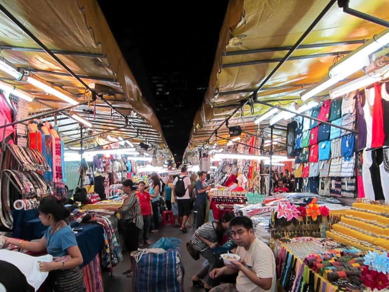 Loftel Station Hostel Bangkok Eksteriør bilde